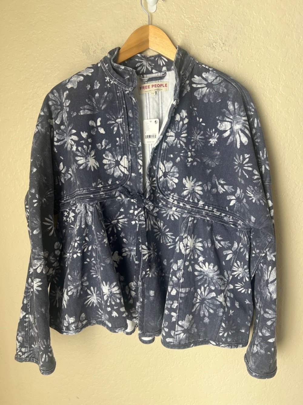 NWT free people lua bed jacket navy and white floral Small - Picture 2 of 13
